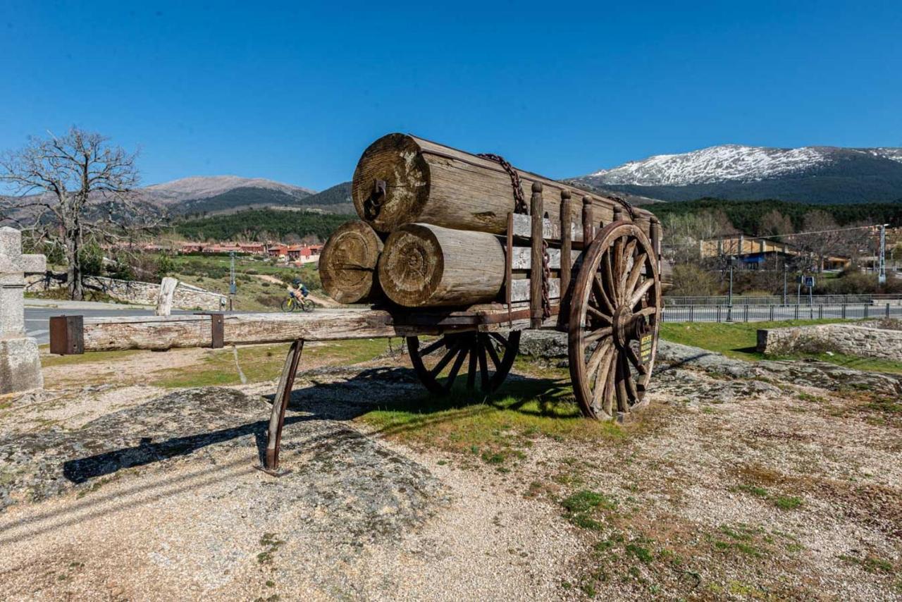 Casa Rural Valsain Lodge La Pradera de Navalhorno Bagian luar foto