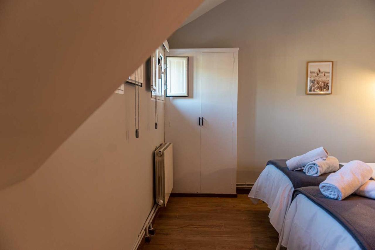 Casa Rural Valsain Lodge La Pradera de Navalhorno Bagian luar foto