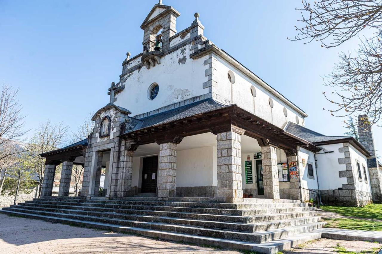 Casa Rural Valsain Lodge La Pradera de Navalhorno Bagian luar foto