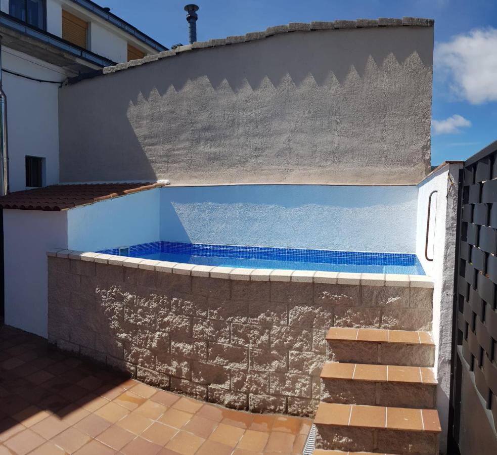 Casa Rural Valsain Lodge La Pradera de Navalhorno Bagian luar foto